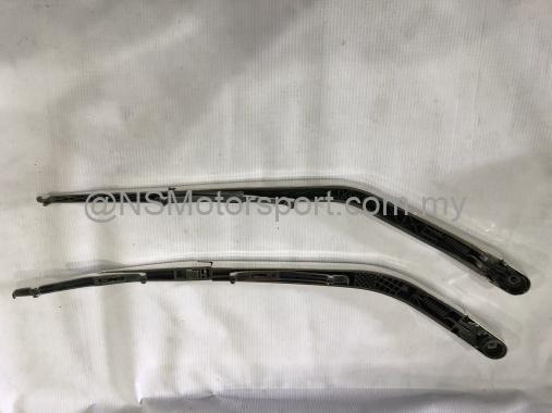 Perodua Kenari Rear Wiper - Contoh Out Perodua Kenari Rear Wiper - Contoh Out